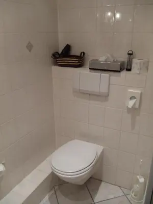 Ein Badezimmer in der Unterkunft Hotel Restaurant Weisbrod