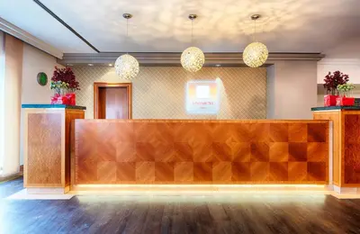 Lobby/Rezeption in der Unterkunft Leonardo Hotel Heidelberg