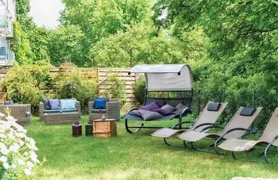 Ein Garten an der Unterkunft Leonardo Hotel Karlsruhe