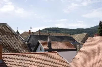 Ein allgemeiner Bergblick oder ein Berglick von des Hotels aus