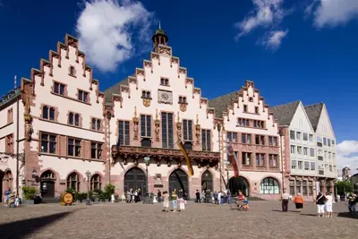 Das Gebäude in dem sich das Hotel befindet