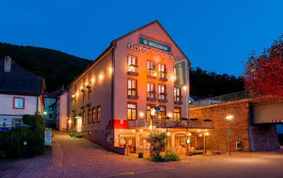 Das Gebäude in dem sich das Hotel befindet