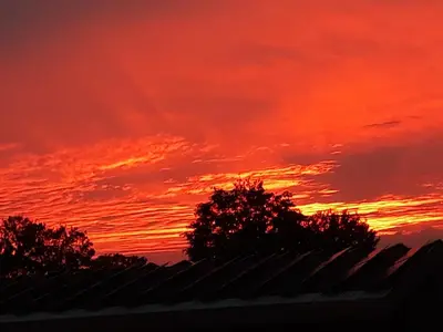 Blick auf den Sonnenuntergang/Sonnenaufgang von der Ferienwohnung aus oder aus der Nähe