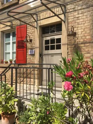 Das Gebäude in dem sich die Ferienwohnung befindet