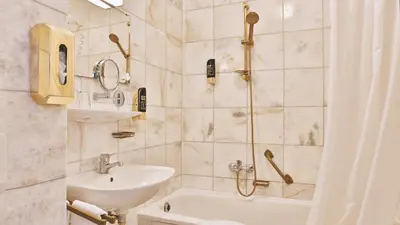 Ein Badezimmer in der Unterkunft Hotel Neckarlux