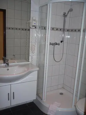 Ein Badezimmer in der Unterkunft Hotel Boos