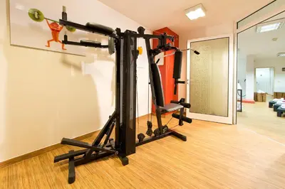 Das Fitnesscenter und/oder die Fitnesseinrichtungen in der Unterkunft ACHAT Hotel Neustadt an der Weinstraße