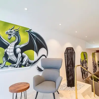Ein Sitzbereich in der Unterkunft Dom Hotel