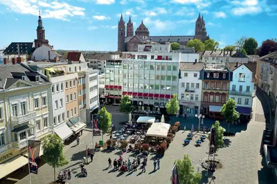 Ein allgemeiner Blick auf Worms oder ein Stadtblick von des Hotels aus