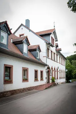 Das Gebäude in dem sich das Hotel befindet