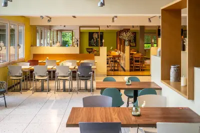 Ein Restaurant oder anderes Speiselokal in der Unterkunft Serways Hotel Bruchsal West