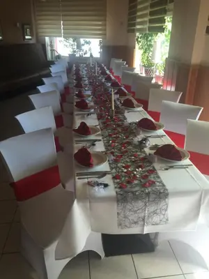 Ein Restaurant oder anderes Speiselokal in der Unterkunft Hotel Restaurant Alexandros