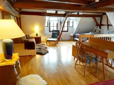 Ein Sitzbereich in der Unterkunft Ferienhaus Marré - mit Grill, Feuerstelle und Gartensauna