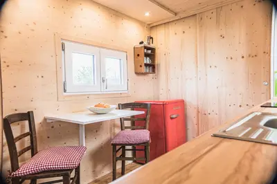 Küche/Küchenzeile in der Unterkunft Tiny-Haus im Südhessischen Ried