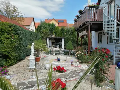 Ein Garten an der Unterkunft Apartment Natali
