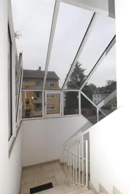 Ein Balkon oder eine Terrasse in der Unterkunft Bacchus - helles und geräumiges Appartement mit Balkon in Uninähe