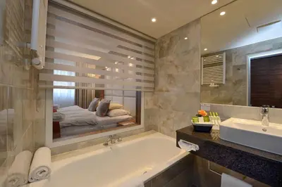 Ein Badezimmer in der Unterkunft Best Western Plus Delta Park Hotel