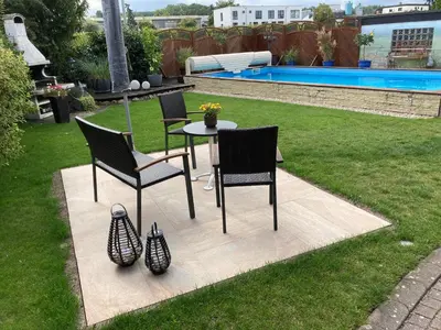 Der Swimmingpool an oder in der Nähe von Ferienwohnung Schwarz