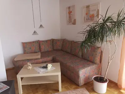 Ein Sitzbereich in der Unterkunft FERIENWOHNUNG im Dornröschendorf