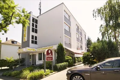 Das Gebäude in dem sich das Hotel befindet