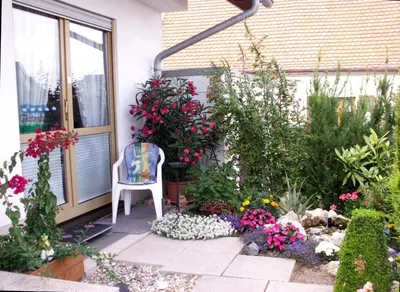 Ein Garten an der Unterkunft Haus am Fürstenweg