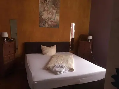 Ein Bett oder Betten in einem Zimmer der Unterkunft WOHNUNG IN KAISERSLAUTERN