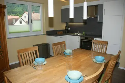 Küche/Küchenzeile in der Unterkunft Ferienwohnung 'Burgblick'