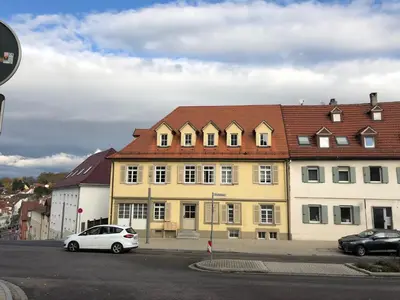 Das Gebäude in dem sich die Ferienwohnung befindet