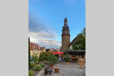 Das Gebäude in dem sich das Ferienhaus befindet