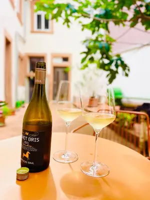 Getränke in der Unterkunft Boutique-Ferienwohnung im alten Weinhaus Moser