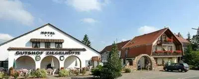 Das Gebäude in dem sich das Hotel befindet