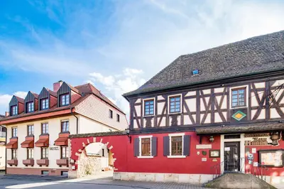 Das Gebäude in dem sich das Hotel befindet