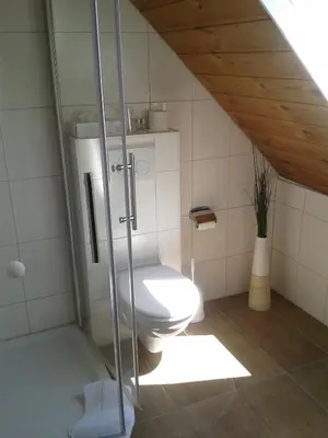 Ein Badezimmer in der Unterkunft Hotel-Restaurant Zur Kanne