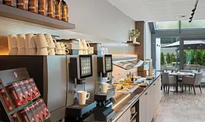 Küche/Küchenzeile in der Unterkunft Hotel Newton Heilbronn