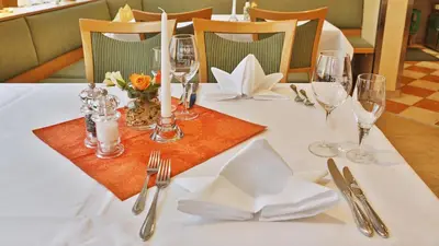 Ein Restaurant oder anderes Speiselokal in der Unterkunft Businesshotel HEILBRONN- Biberach