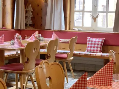 Ein Sitzbereich in der Unterkunft Landhotel Untere Kapfenhardter Mühle