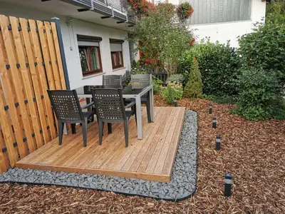 Ein Garten an der Unterkunft Haus Fröhlich