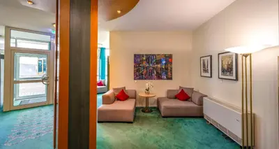 Ein Sitzbereich in der Unterkunft PLAZA INN Blankenburg Ditzingen, Sure Hotel Collection