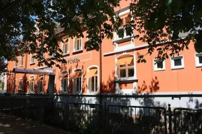 Das Gebäude in dem sich das Hotel befindet