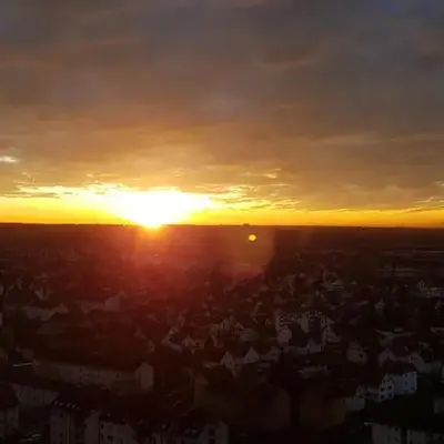 Über den Wolken und super zentral zwischen Frankfurt und Darmstadt - 100qm