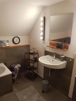 Ein Badezimmer in der Unterkunft Ferienhaus Am Schildberg