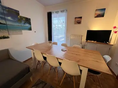 Ein Sitzbereich in der Unterkunft Grosses Apartment Aschaffenburg 4 Schlafzimmer für bis zu 11 Gäste AschaffApartment Mainaschaff
