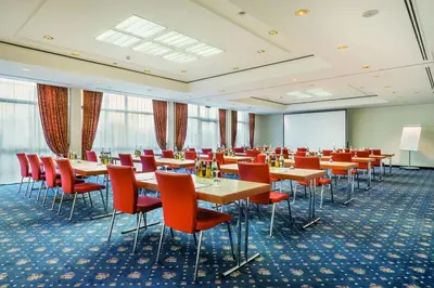 Der Geschäftsbereich oder Konferenzraum in der Unterkunft Garner Hotel Rüsselsheim by IHG