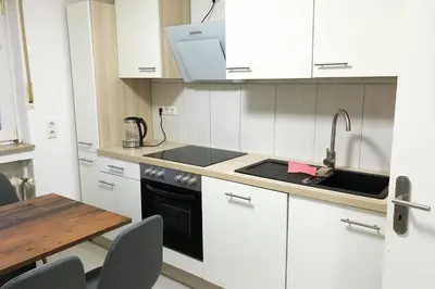 Küche/Küchenzeile in der Unterkunft 3 Zimmer Apartment mit Küche, TV & WLAN