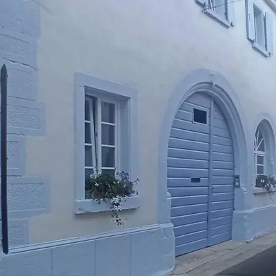 Das Gebäude in dem sich die Ferienwohnung befindet