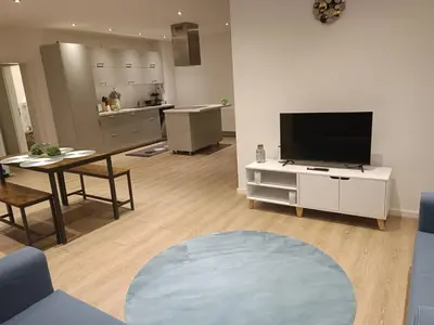 TV/Unterhaltungsangebot in der Unterkunft L8 Street - Gneisenaustraße 9