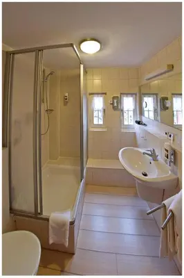 Ein Badezimmer in der Unterkunft Gasthaus zum Ochsen