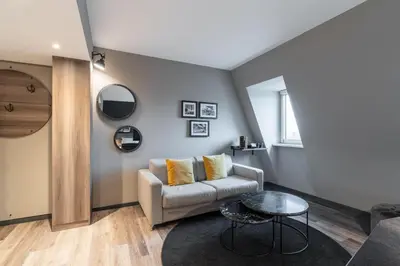 Ein Sitzbereich in der Unterkunft HARBR Hotel Ludwigsburg, a member of Radisson Individuals