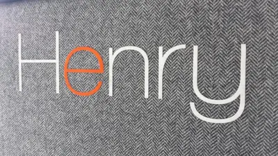 Ein Zertifikat, Auszeichnung, Logo oder anderes Dokument, das in der Unterkunft Hotel Henry ausgestellt ist