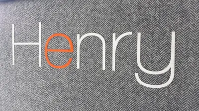 Ein Zertifikat, Auszeichnung, Logo oder anderes Dokument, das in der Unterkunft Hotel Henry ausgestellt ist